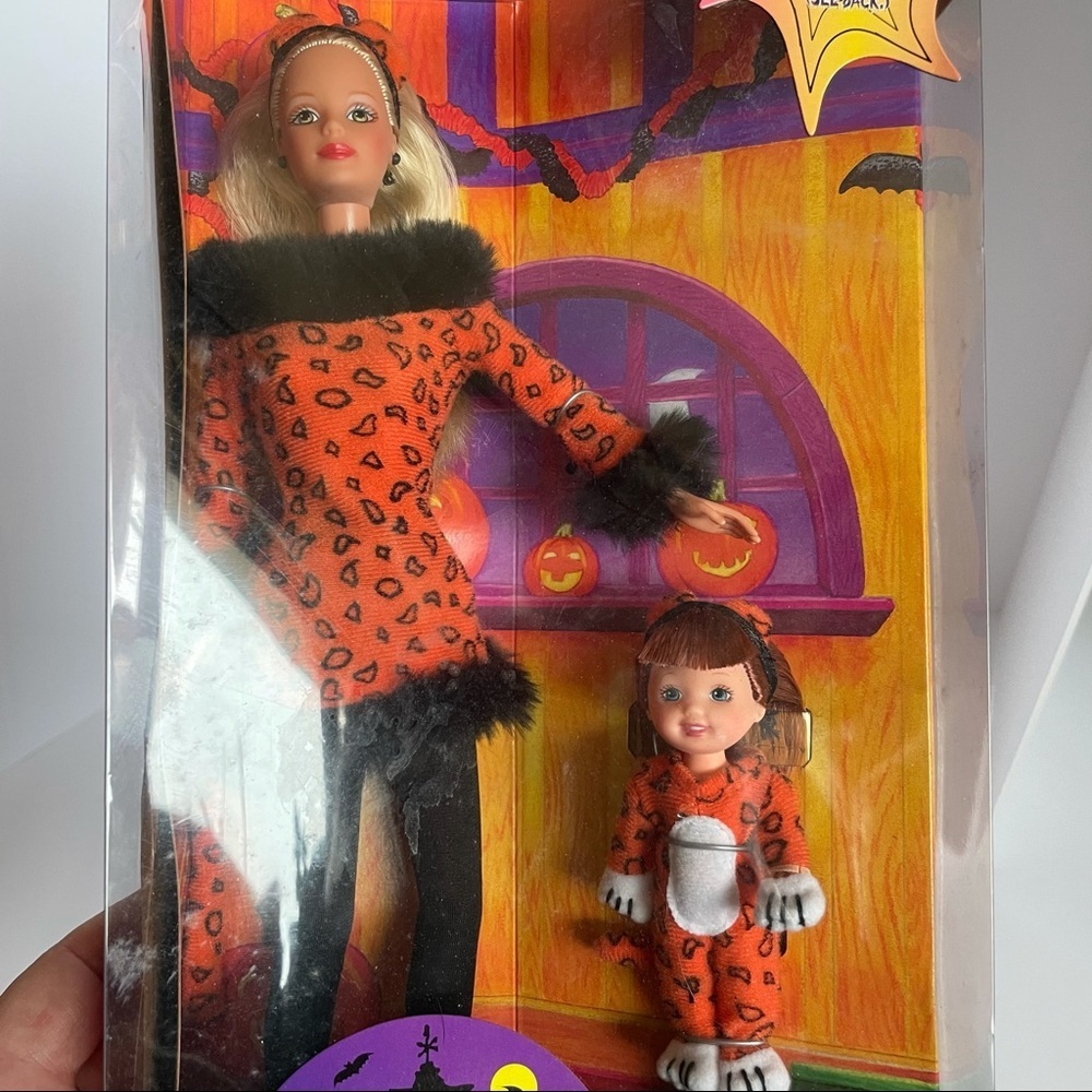Mattel Barbie & Kelly Halloween Tiger Costume Set - Picture 2 of 5
